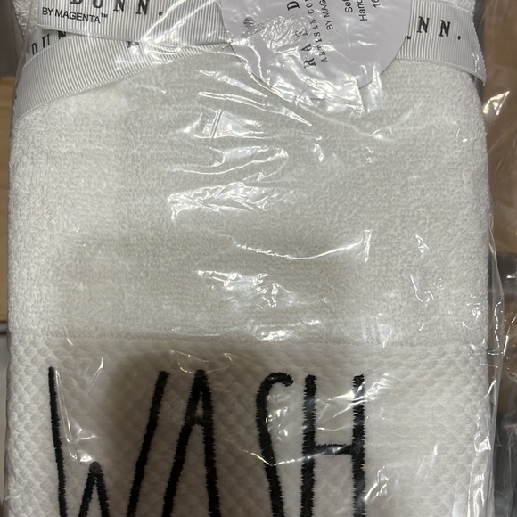 NEW Rae Dunn WASH DRY  Hand Towels NEW BNIP - Picture 9 of 9